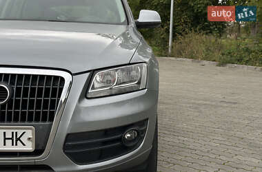 Внедорожник / Кроссовер Audi Q5 2011 в 