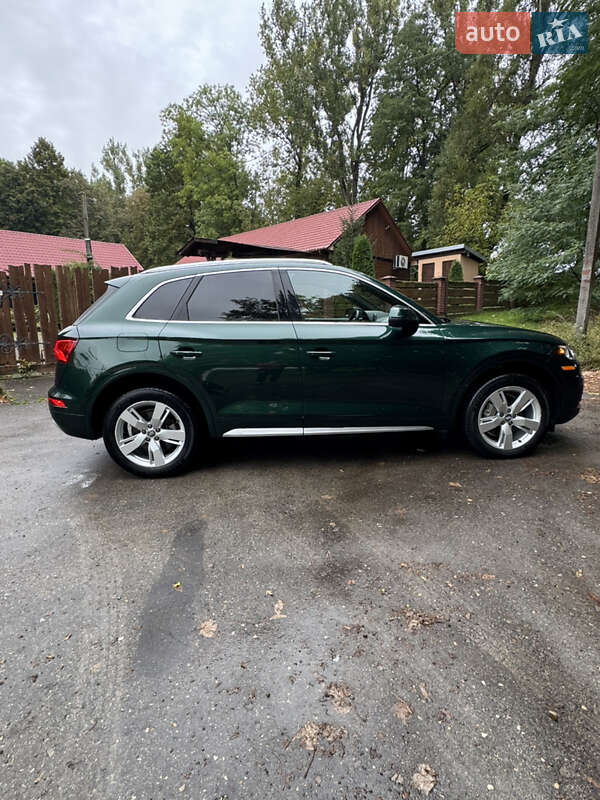 Внедорожник / Кроссовер Audi Q5 2017 в Ивано-Франковске