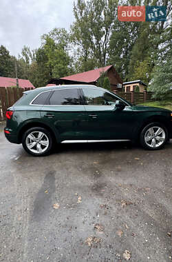 Внедорожник / Кроссовер Audi Q5 2017 в 