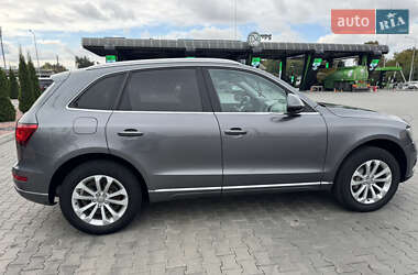 Внедорожник / Кроссовер Audi Q5 2015 в 