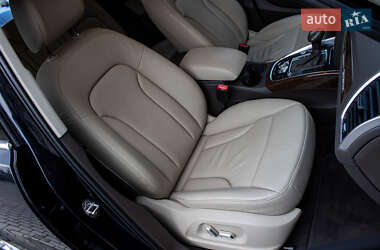 Внедорожник / Кроссовер Audi Q5 2016 в 