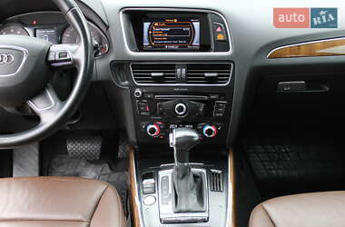 Внедорожник / Кроссовер Audi Q5 2015 в 