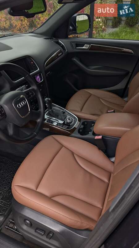 Позашляховик / Кросовер Audi Q5 2012 в Луцьку
