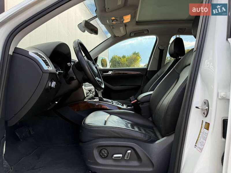 Внедорожник / Кроссовер Audi Q5 2015 в Луцке