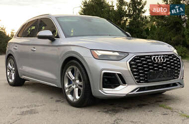 Внедорожник / Кроссовер Audi Q5 2021 в 