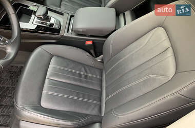 Внедорожник / Кроссовер Audi Q5 2021 в 