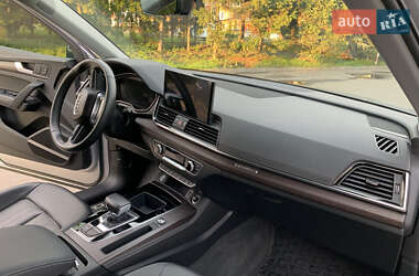 Внедорожник / Кроссовер Audi Q5 2021 в 