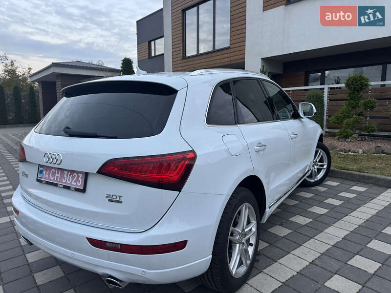 Позашляховик / Кросовер Audi Q5 2016 в Стрию