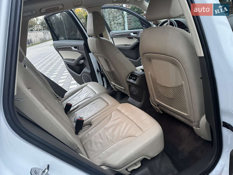 Позашляховик / Кросовер Audi Q5 2016 в Стрию