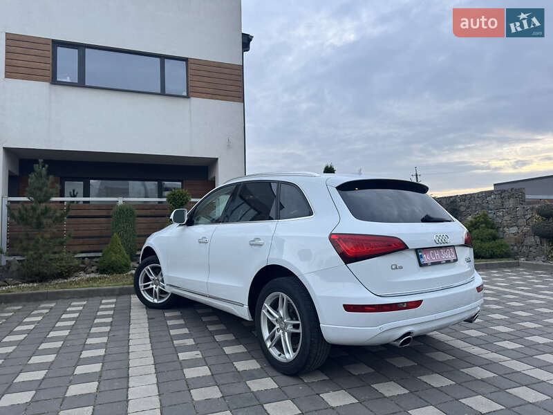 Позашляховик / Кросовер Audi Q5 2016 в Стрию