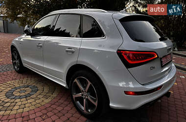 Внедорожник / Кроссовер Audi Q5 2017 в 