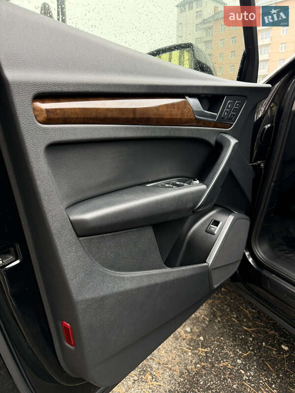 Позашляховик / Кросовер Audi Q5 2019 в Києві
