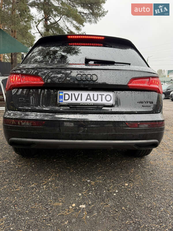 Позашляховик / Кросовер Audi Q5 2019 в Києві