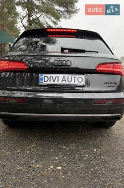 Позашляховик / Кросовер Audi Q5 2019 в 