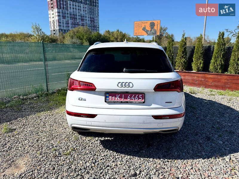 Внедорожник / Кроссовер Audi Q5 2019 в Киеве