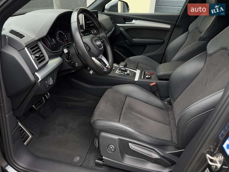 Внедорожник / Кроссовер Audi Q5 2017 в Стрые