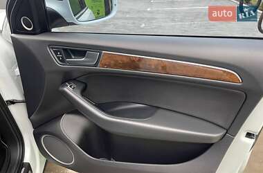Внедорожник / Кроссовер Audi Q5 2015 в 