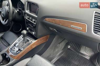 Внедорожник / Кроссовер Audi Q5 2015 в 