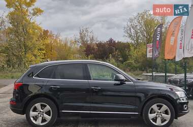 Позашляховик / Кросовер Audi Q5 2015 в 