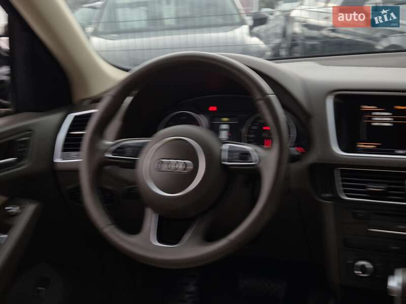 Внедорожник / Кроссовер Audi Q5 2015 в Бердичеве