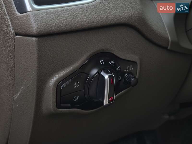 Внедорожник / Кроссовер Audi Q5 2015 в Бердичеве