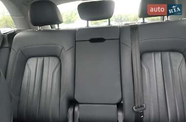 Внедорожник / Кроссовер Audi Q5 2020 в 