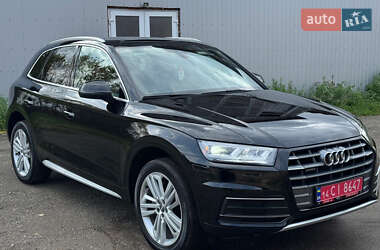 Внедорожник / Кроссовер Audi Q5 2020 в 