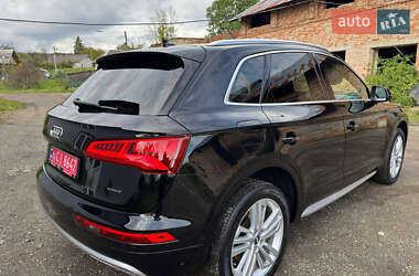 Внедорожник / Кроссовер Audi Q5 2020 в 