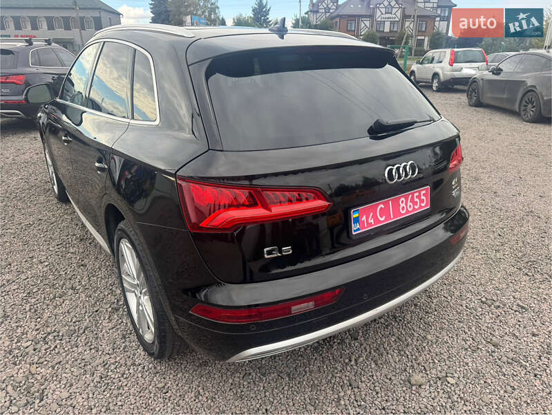 Внедорожник / Кроссовер Audi Q5 2018 в Луцке