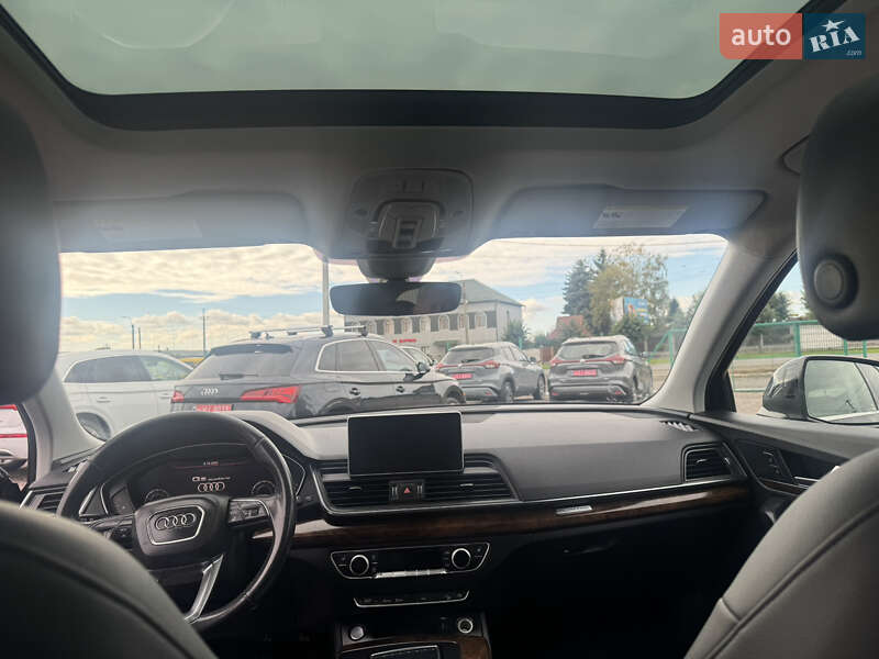 Внедорожник / Кроссовер Audi Q5 2018 в Луцке