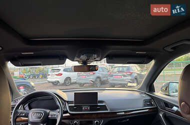 Внедорожник / Кроссовер Audi Q5 2018 в 