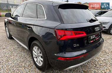 Позашляховик / Кросовер Audi Q5 2018 в 