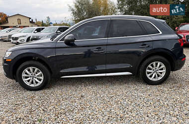 Позашляховик / Кросовер Audi Q5 2018 в 