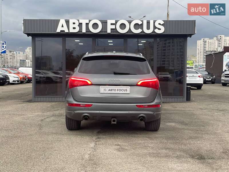 Внедорожник / Кроссовер Audi Q5 2011 в Киеве