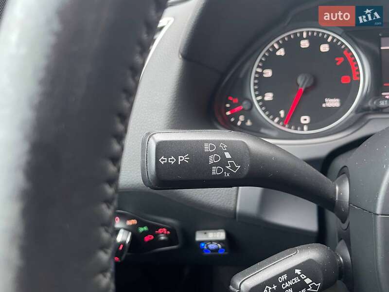 Внедорожник / Кроссовер Audi Q5 2011 в Киеве