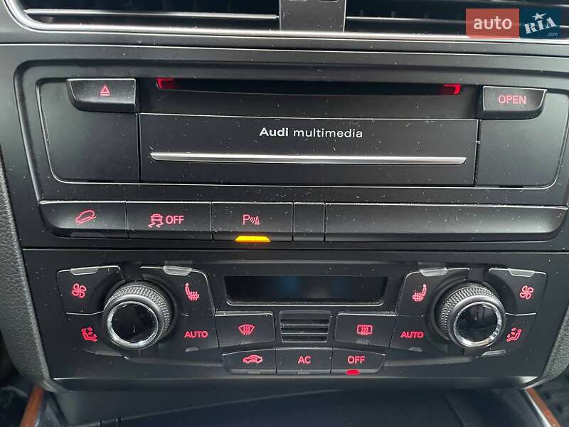 Внедорожник / Кроссовер Audi Q5 2011 в Киеве