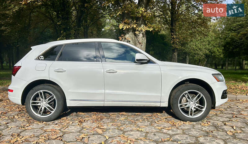 Внедорожник / Кроссовер Audi Q5 2015 в 