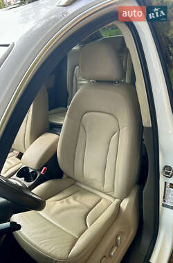 Внедорожник / Кроссовер Audi Q5 2015 в 