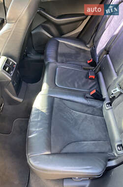 Внедорожник / Кроссовер Audi Q5 2010 в 