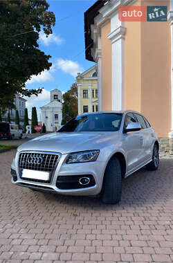 Внедорожник / Кроссовер Audi Q5 2010 в 