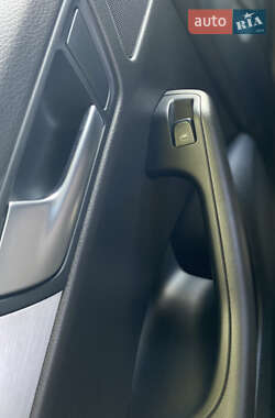 Внедорожник / Кроссовер Audi Q5 2010 в 