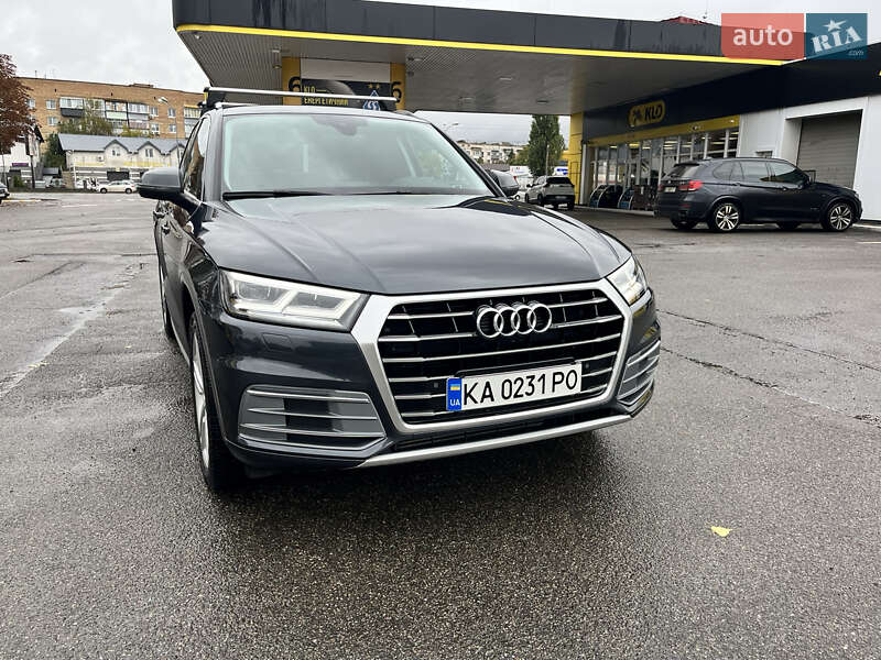 Позашляховик / Кросовер Audi Q5 2019 в Василькові