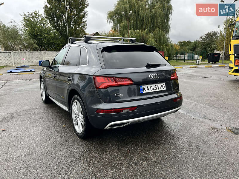 Позашляховик / Кросовер Audi Q5 2019 в Василькові