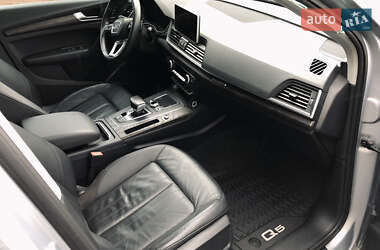 Внедорожник / Кроссовер Audi Q5 2018 в 
