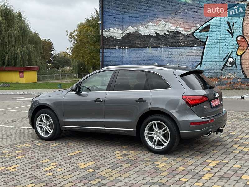 Внедорожник / Кроссовер Audi Q5 2016 в Луцке