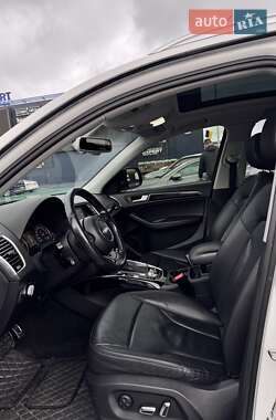Внедорожник / Кроссовер Audi Q5 2012 в 