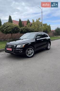 Внедорожник / Кроссовер Audi Q5 2015 в 