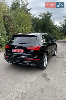 Внедорожник / Кроссовер Audi Q5 2015 в 