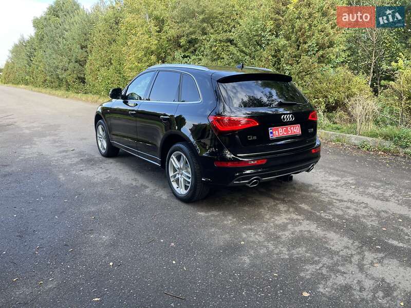 Внедорожник / Кроссовер Audi Q5 2015 в Ровно