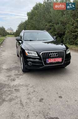 Внедорожник / Кроссовер Audi Q5 2015 в 